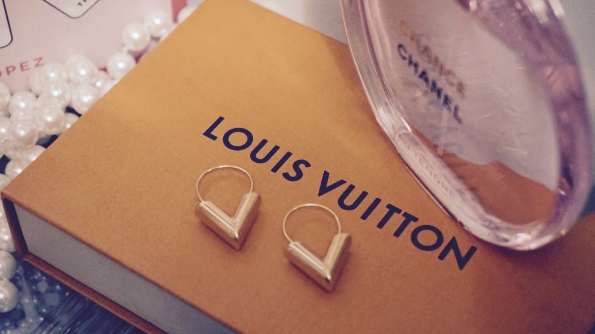 Louis Vuitton Essential V Hoops, Unboxing