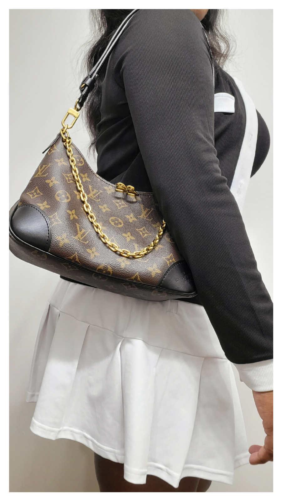 What's in my bag? Featuring Louis Vuitton Pochette Accessories!! Review /  Wear and Tear / Mod Shots 